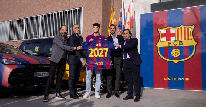 出席活动的 出席活动的