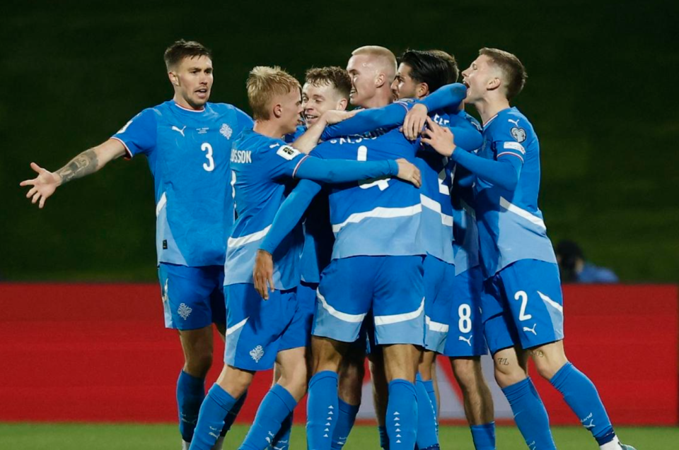 bt, 他选择直接, 进也没用 bt, 他选择直接, 进也没用